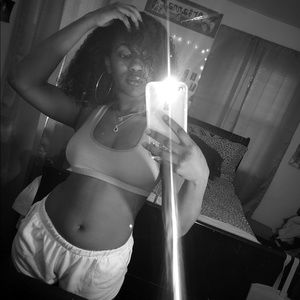 Meet your Posher, Arianna